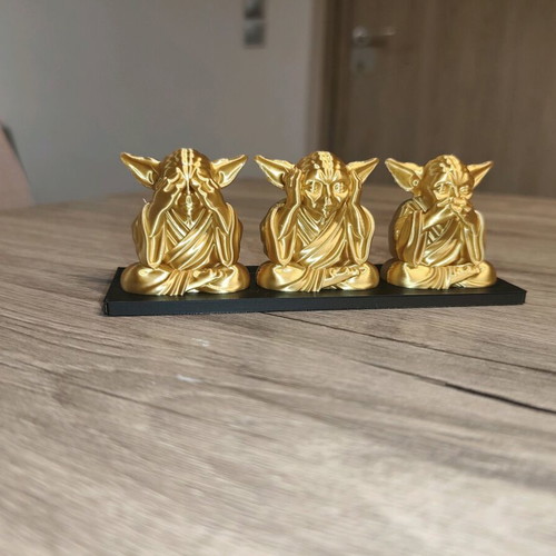 Yoda figure set of three gold on black base new