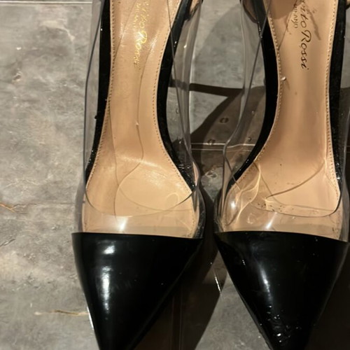Gianvito Rossi Plexi Pumps Milano like new, transparent with burgundy details