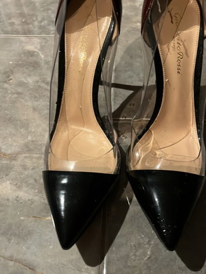 Gianvito Rossi Plexi Pumps Milano like new, transparent with burgundy details