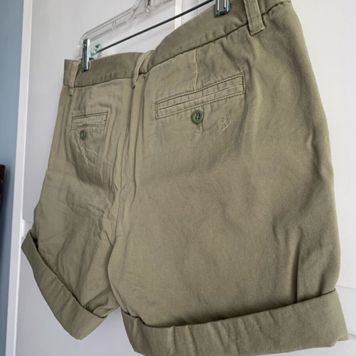 J. Crew Broken In Boyfriend khaki shorts new, size S