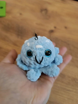 Amigurumi octopus keychain handmade new turquoise