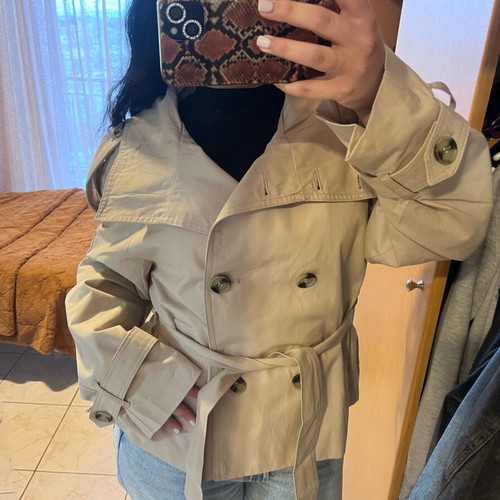 Bershka Viral Short Trench Coat Medium New Beige
