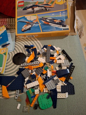 Lego Creator μεταχειρισμένο με περίπου 15 κομματάκια που λείπουν