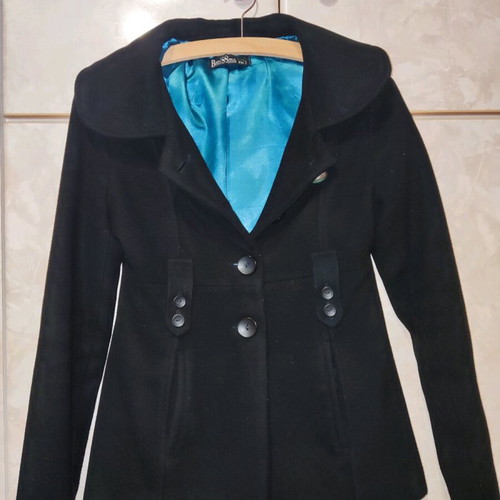 Benissimo coat black with turquoise lining like new, wool