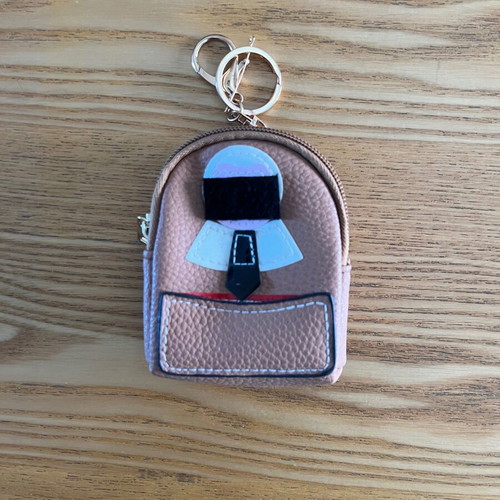 Mini backpack-shaped coin purse keychain, beige nude