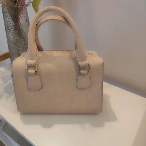 Handbag like new, beige