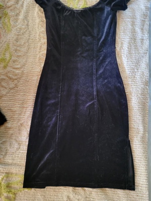 Lynne black velvet dress one size like new