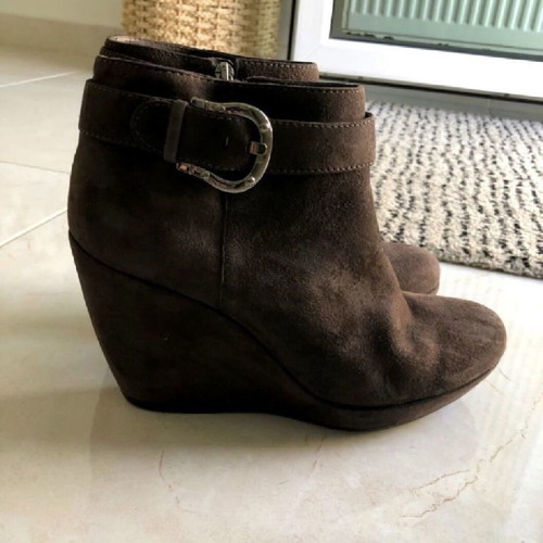 Geox anatomical leather ankle boots like new