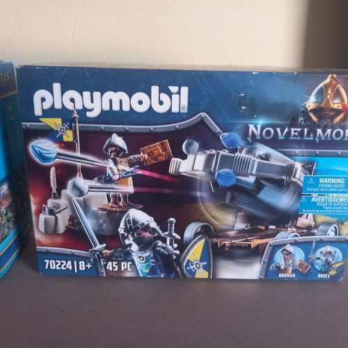 Playmobil Knights and Pirates sets 70224 and 70414