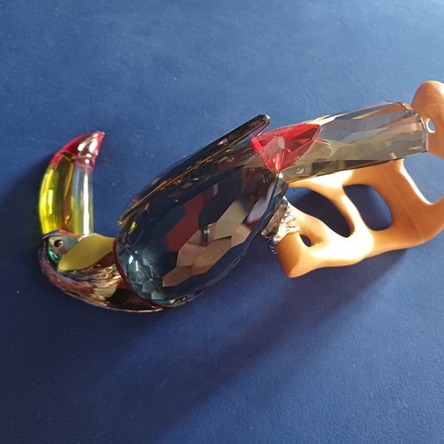 Swarovski Toucan Black Diamond used crystal figurine on maple wood base
