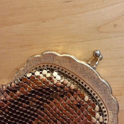 Vintage Glomesh coin purse gold color like new