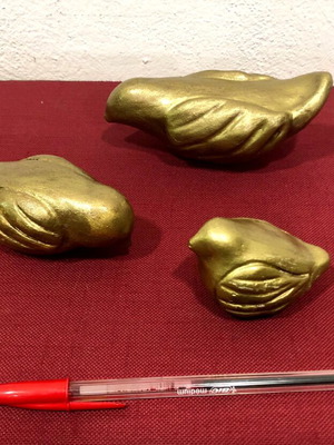 Decorative paperweights set used