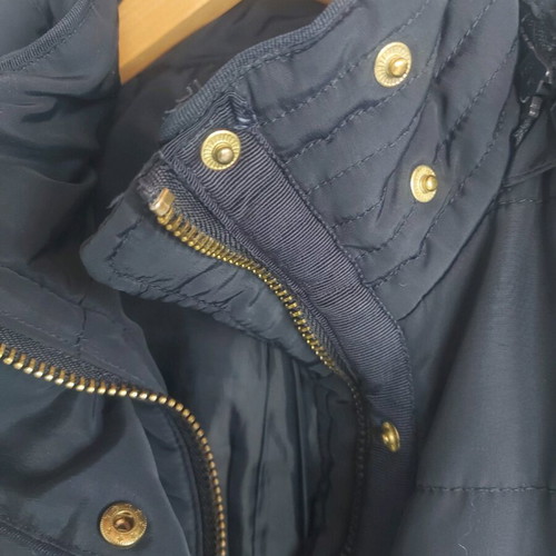 Sleeveless gilet Stradivarius