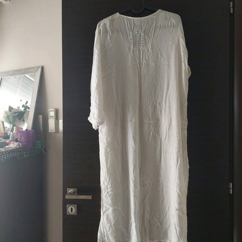 Women's summer caftan like new, white, size M