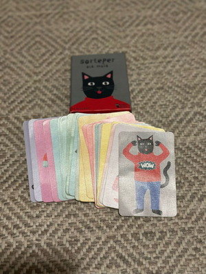 Black Cat Card Game like new