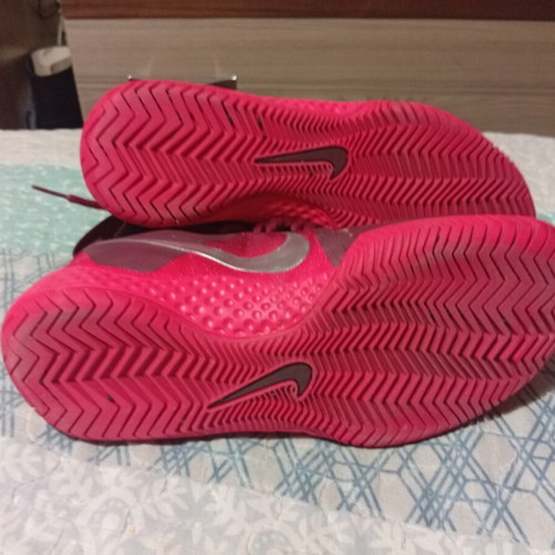 Nike Court Zoom Flare women's tennis shoes like new