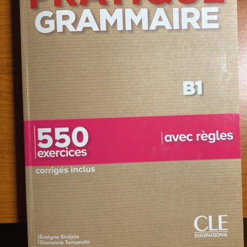 Grammaire pratique B1 book like new, French grammar exercises