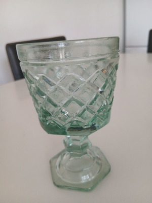 Vintage glass in like new condition