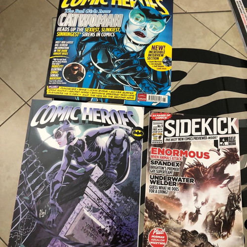 Comic Heroes Magazine #13 used with Batman pin badge and Sidekick comic