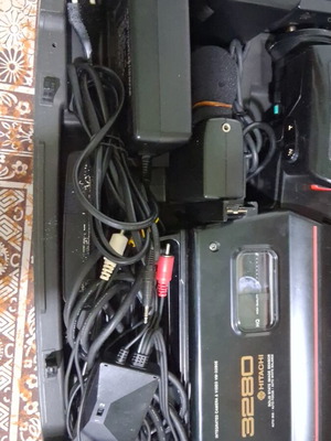 Videocamera Hitachi VN-3280E μεταχειρισμένη με 2 μπαταρίες, φορτιστή και βαλιτσάκι