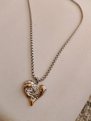 Stainless steel necklace new, gold and silver, does not tarnish