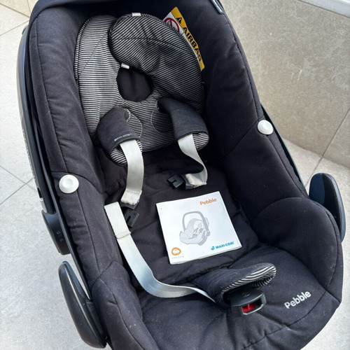 Car Egg Seat with Isofix like new