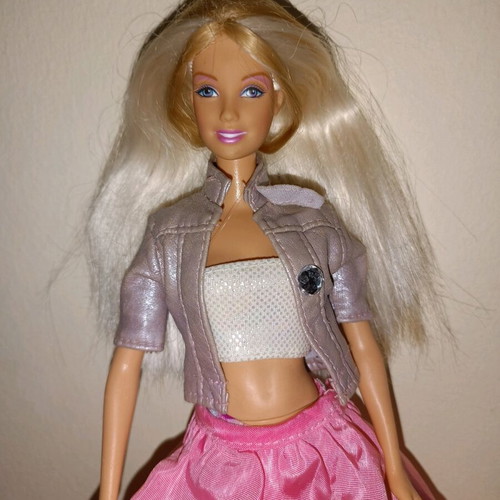 Barbie Jewel Girl 2000 like new, collectible with Ever-Flex mechanism