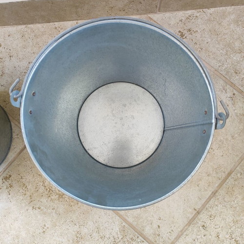 Corona Extra metal ice buckets set like new, 2 pieces