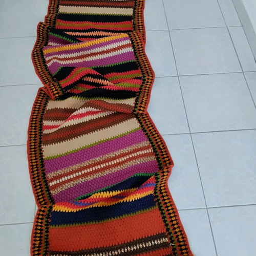 Handmade knitted throw like new, large, 390x50 cm