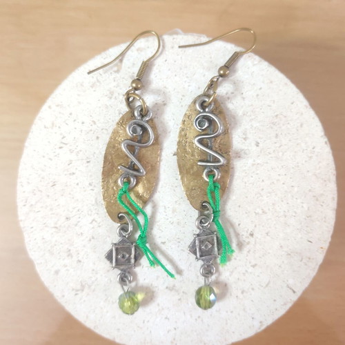 Boho Vintage Dangle Earrings like new, green bead and bronze details