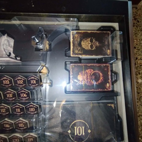 Dark Quarter and Lost in the nights expansion like new
