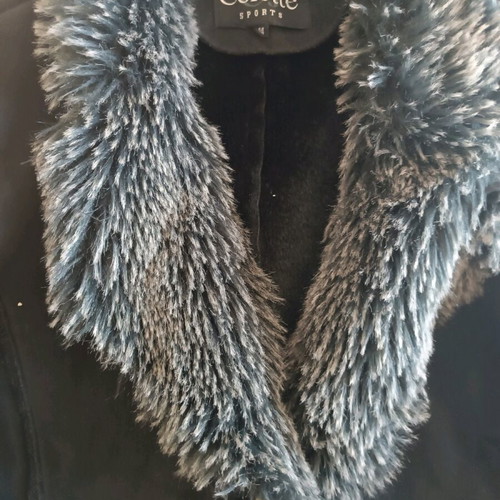 Suede large black coat like new