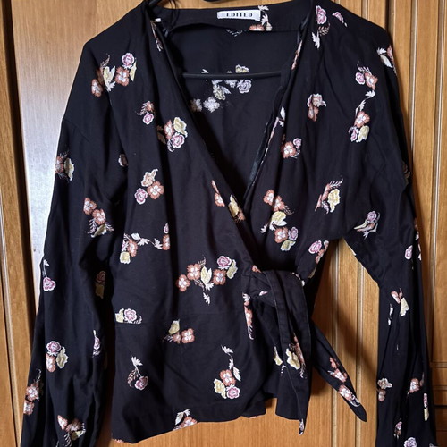 Edited floral wrap blouse like new, size M