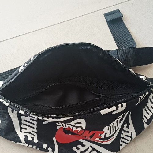 Nike waist bag like new, black