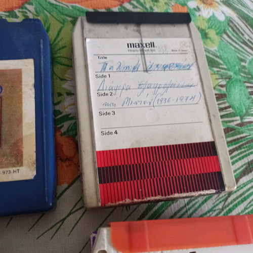 8 track cassettes used, pack of 6 with laika, classical and rock music