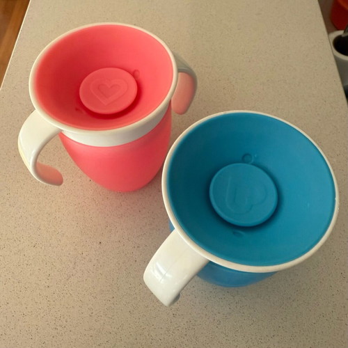 Munchkin Miracle 360° toddler cups used, pack of 2, blue and pink