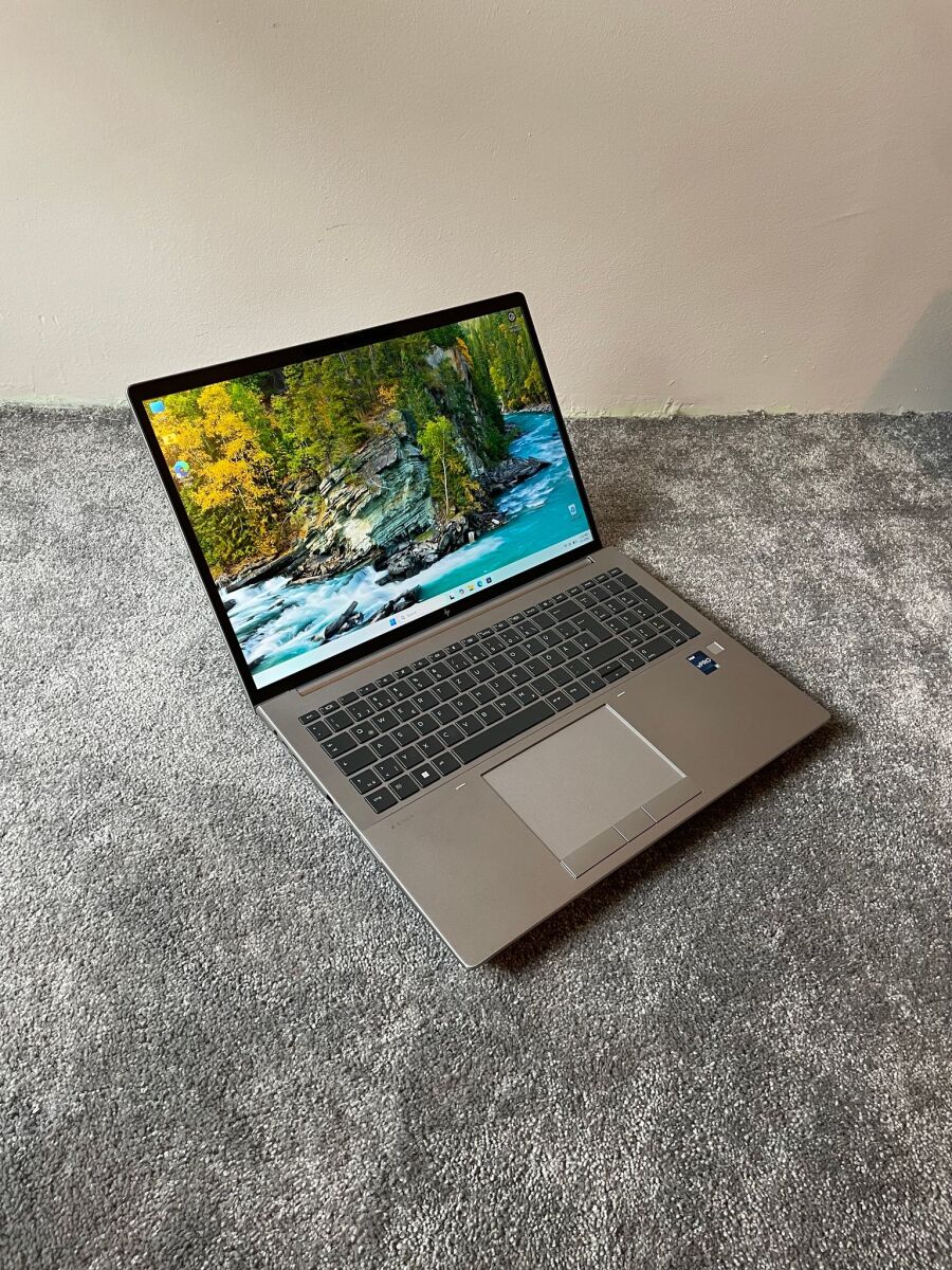 HP ZBook Fury G8 Laptop like new with… - € 799,00 - Vendora.cy