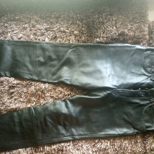 Network Skins leather pants like new, black, thick leather