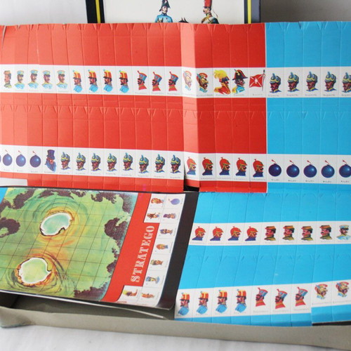 Stratego vintage 80's board game new