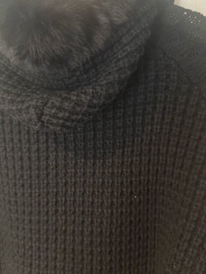 Knitted cardigan with natural fur Axel like new, black, size L