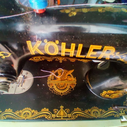 Kohler vintage sewing machine in case like new with electric foot pedal