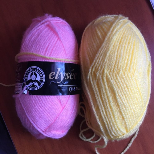 Knitting yarn 2 pieces No3, new, pink and yellow