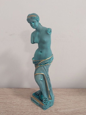 Gypsum statue of Aphrodite new condition