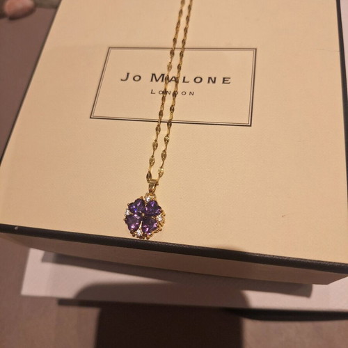 Necklace with purple stone new