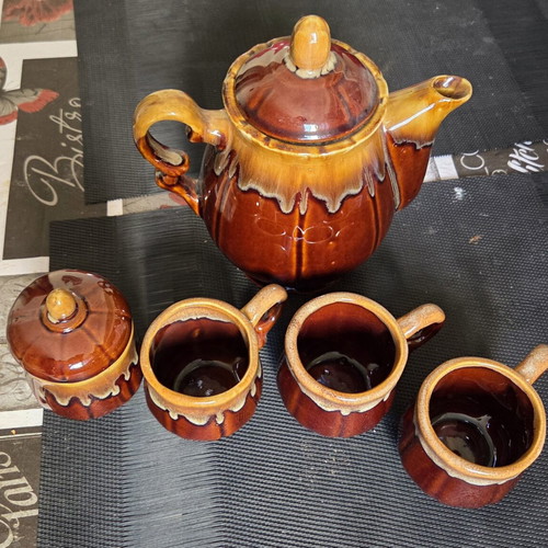 Ceramic tea and coffee set with three cups and sugar jar like new