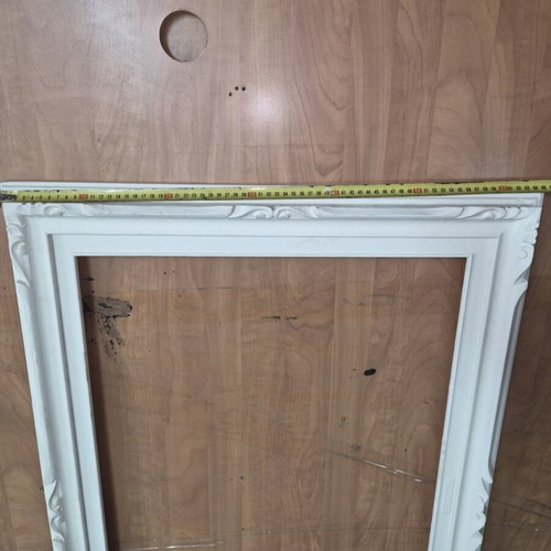 Vintage distressed frame in ecru color