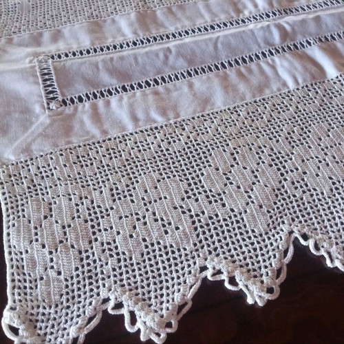 Set of 3 handmade white linen table runners with crocheted cotton lace