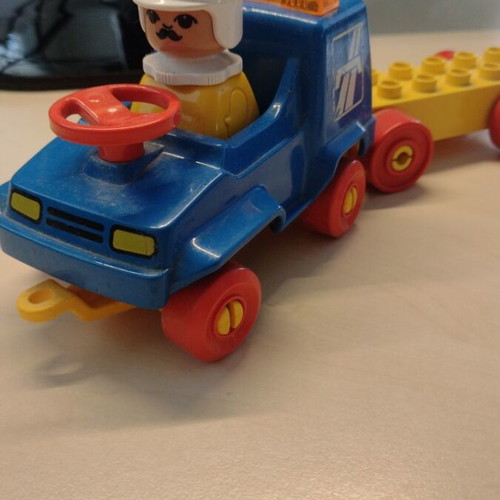 Playskool toy from the 80s used in very good condition