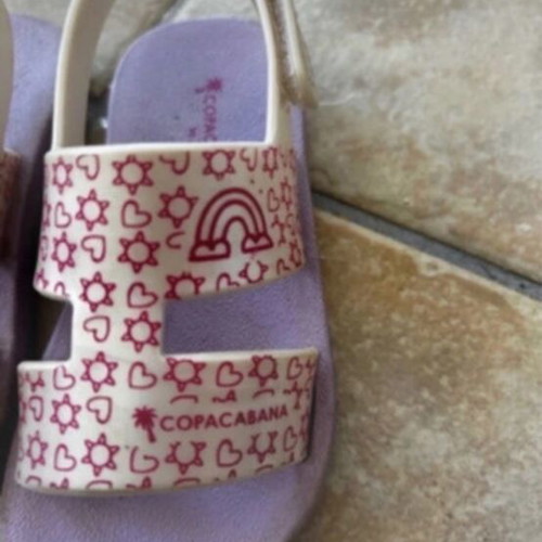 Ipanema kids sandals used size 24 purple with visible marks