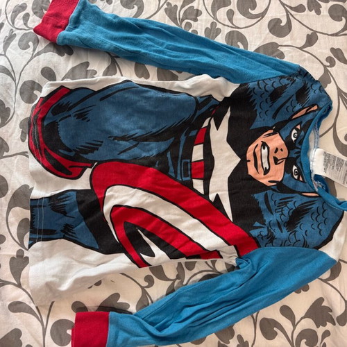 Μπλούζα Captain America αγοριού μεταχειρισμένη H&M 110-116